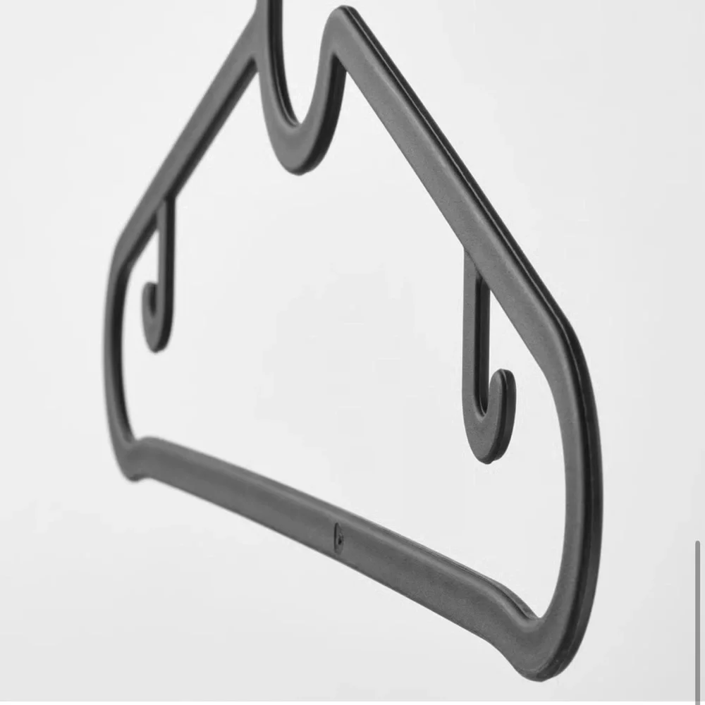 Set of 50 IKEA SPRUTTIG black Plastic Hangers
